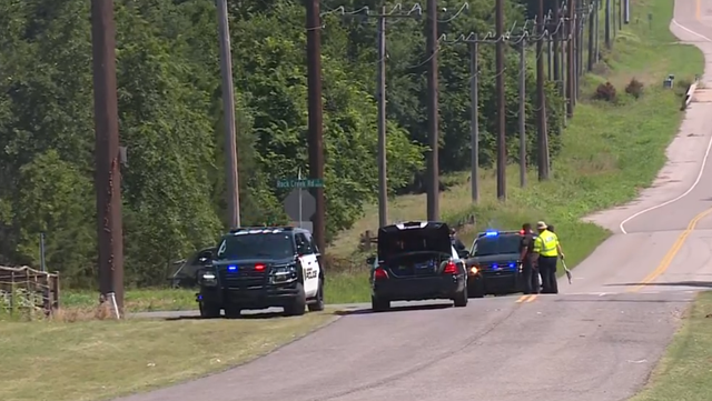 3 people injured in car crash in Norman - Vimarsana News