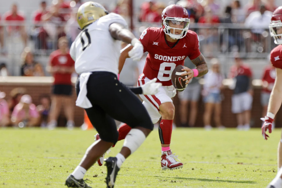 Dillon Gabriel Throws 3 TD Passes Against His Former Team As No. 6 ...