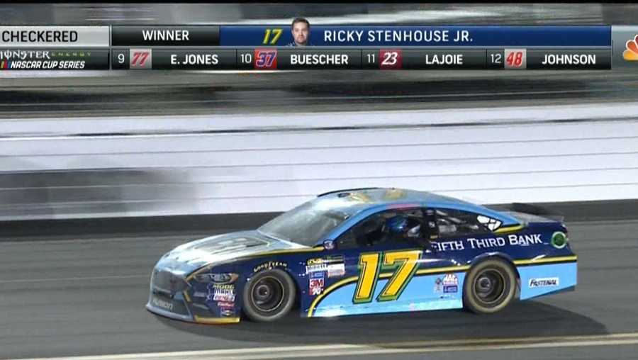 Ricky Stenhouse Jr. wins crash-filled race at Daytona