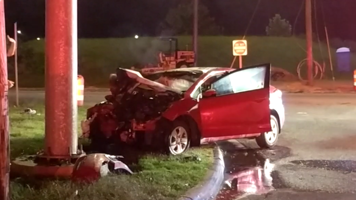 Speed possible factor in car crash, fire in High Point, police say