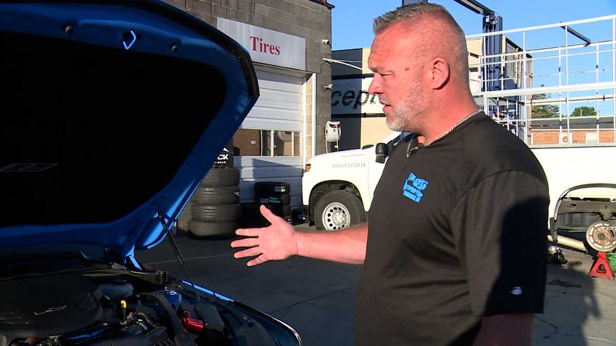 Helpful car care tips before you hit the road this holiday weekend Helpful car care tips before you hit the road this holiday weekend