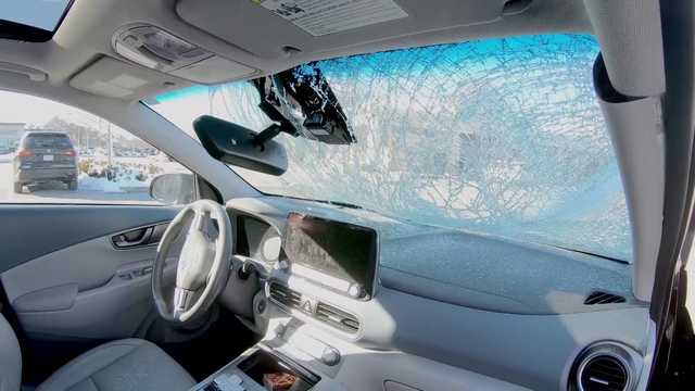 Ice falls from Massachusetts bridge onto vehicle passing below - Vimarsana News