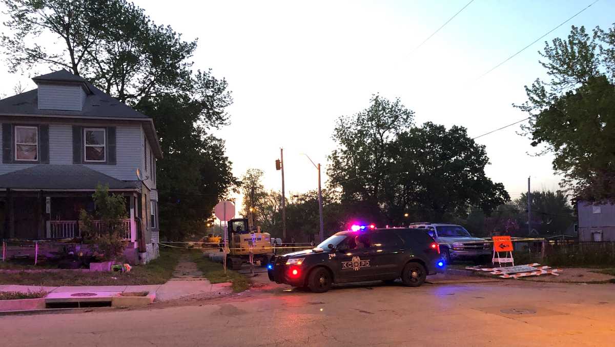 Man found dead inside burning vehicle in vacant Kansas City lot