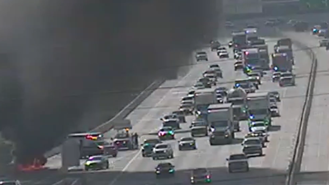 Car fire on I-59/20 in downtown Birmingham - Vimarsana News