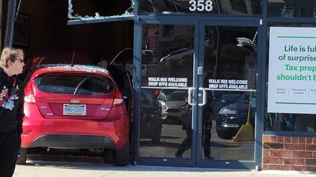 Brentwood crash into tax office sends one to hospital - Vimarsana News