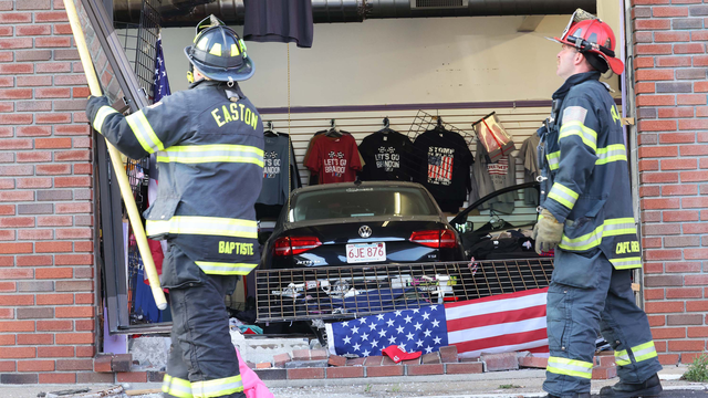 Driver faces charges after crashing into pro-Trump store - Vimarsana News