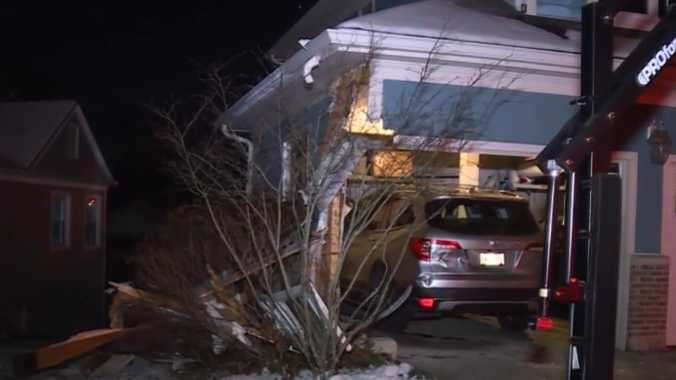 Driver arrested after car crashes into house in Mt. Lookout