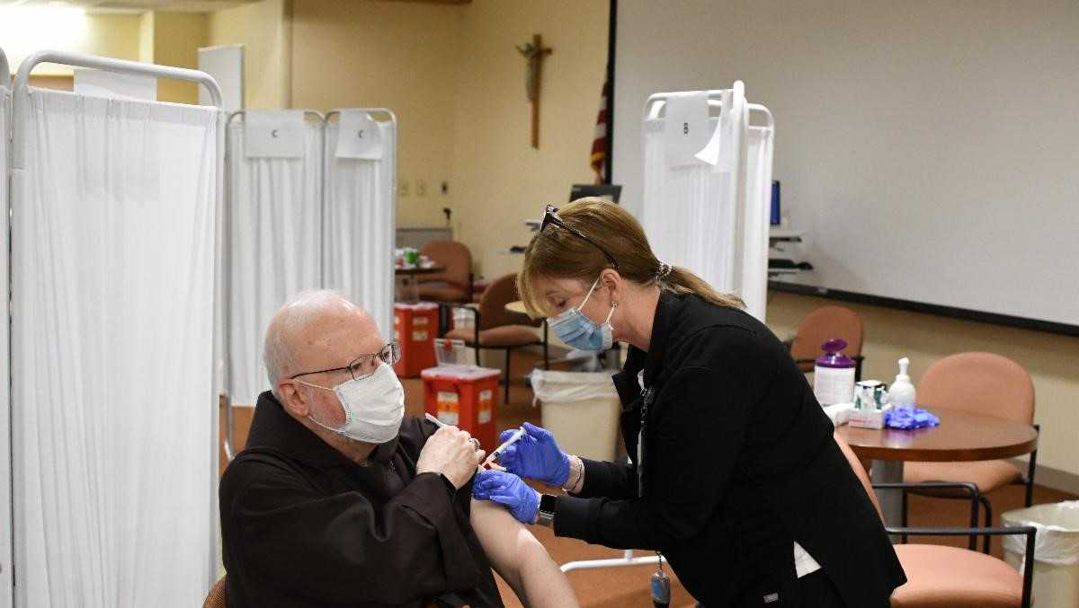 Cardinal Sean O'Malley received COVID-19 vaccine on Christmas Eve - Vimarsana News