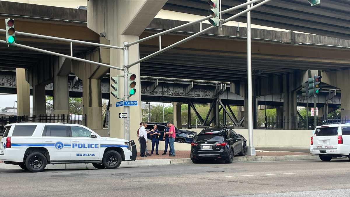 New Orleans crash police chase Warehouse District