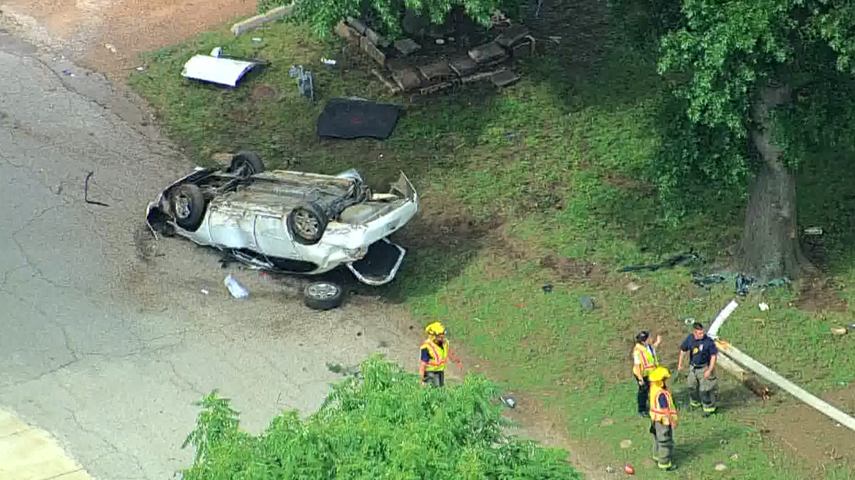 Oklahoma City pursuit ends in rollover crash