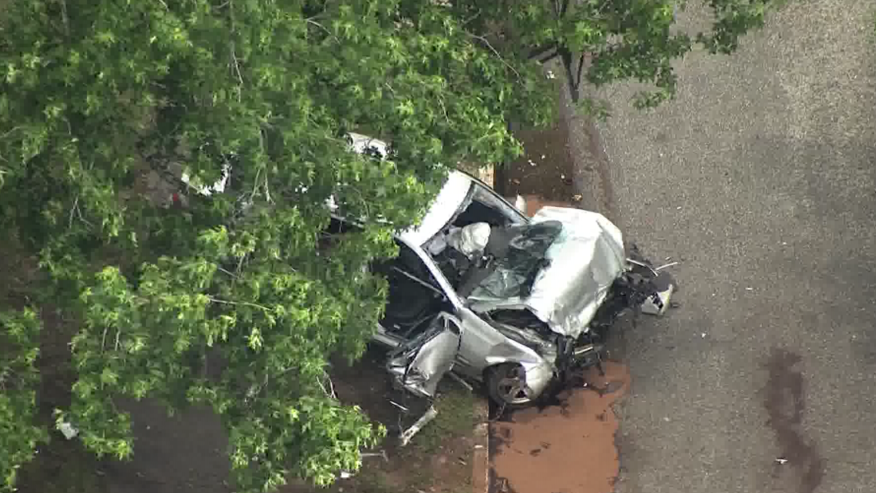 Deputies: Man crashes stolen Mercedes after Orange County carjacking - Vimarsana News