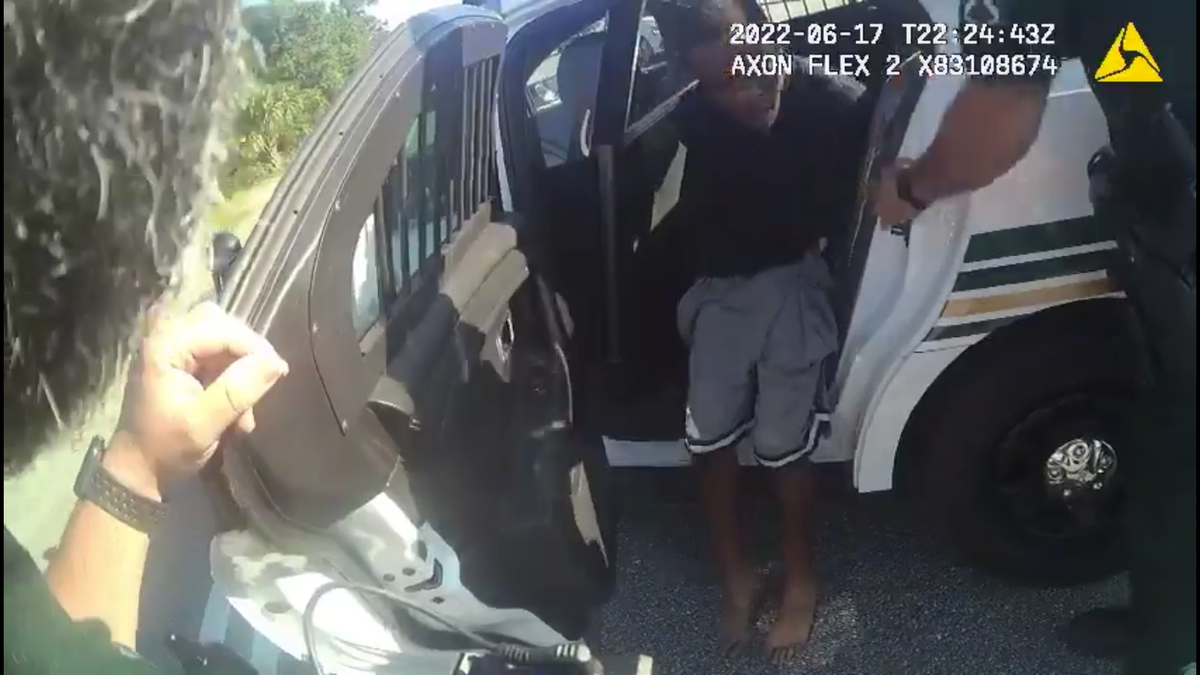 Carjacking suspects caught after fleeing in Volusia County