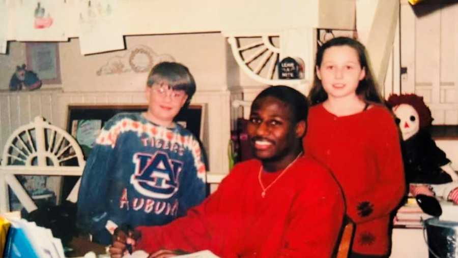 Retired teacher shares letter she wrote to Carnell Williams 23 years ago