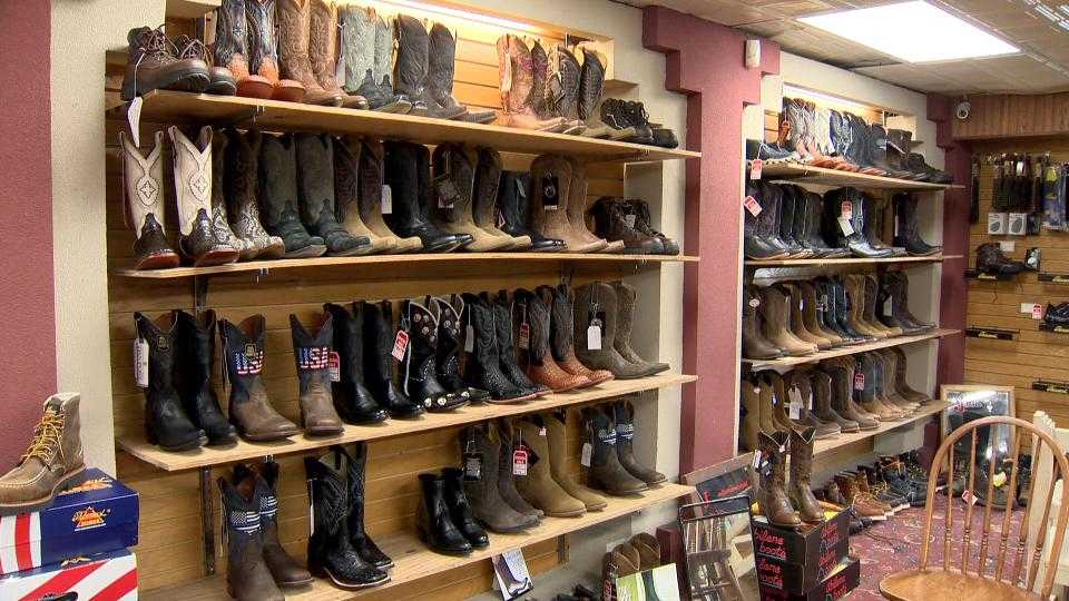 Western wear store close to outlet me