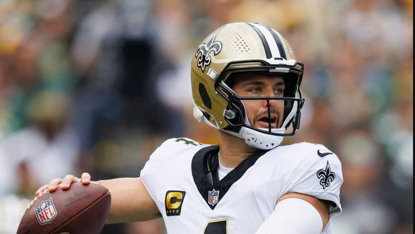 Saints QB Derek Carr active vs. Buccaneers