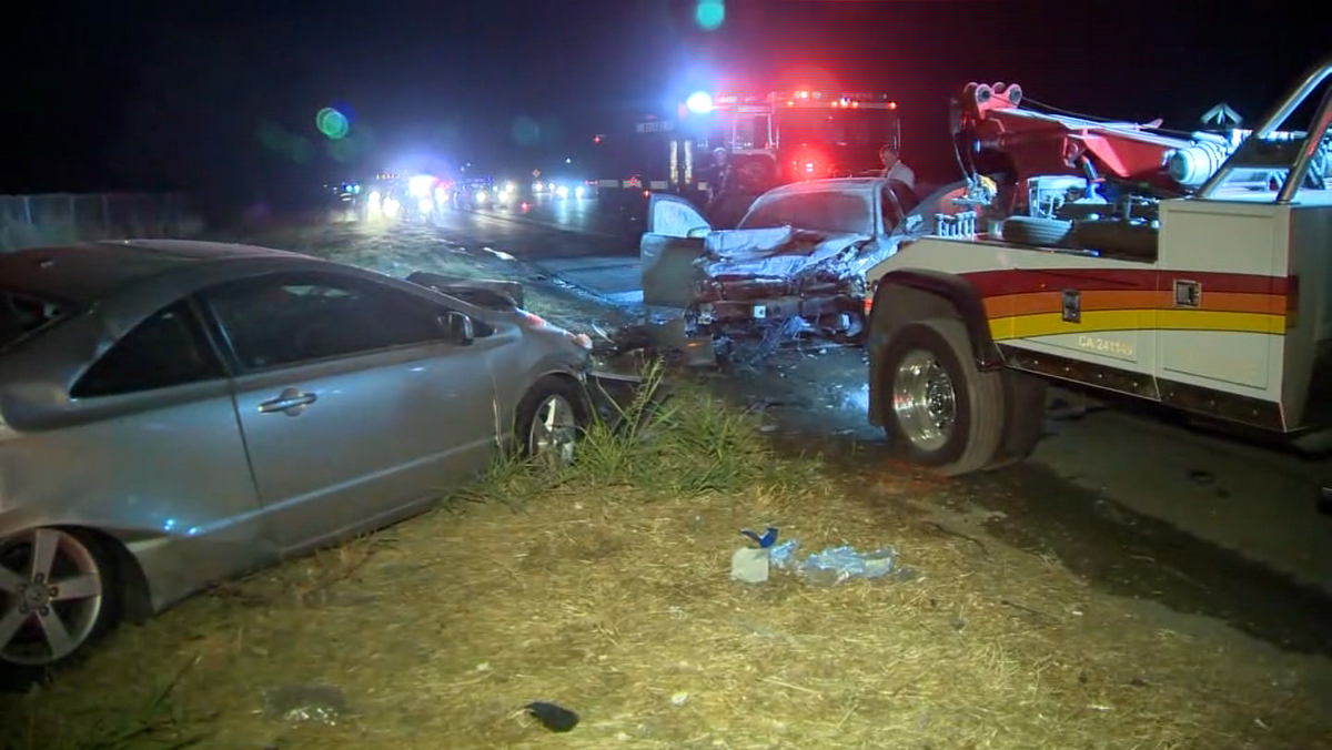 Tow truck driver hit on Hwy. 50 while helping another driver