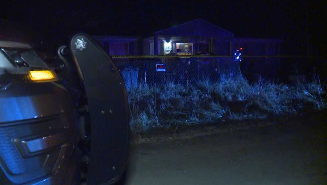 1 in custody after man stabbed to death in Raymore
