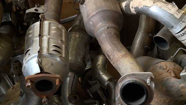 Suspected catalytic converter thief killed after being crushed by car, Merced police say - Vimarsana News