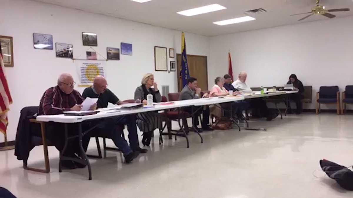 Cave Springs City Council allows mayor's veto to stand