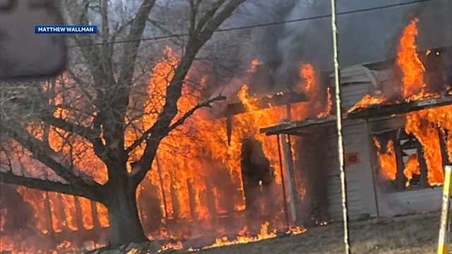 Council Bluffs abandoned building catches fire - Vimarsana News