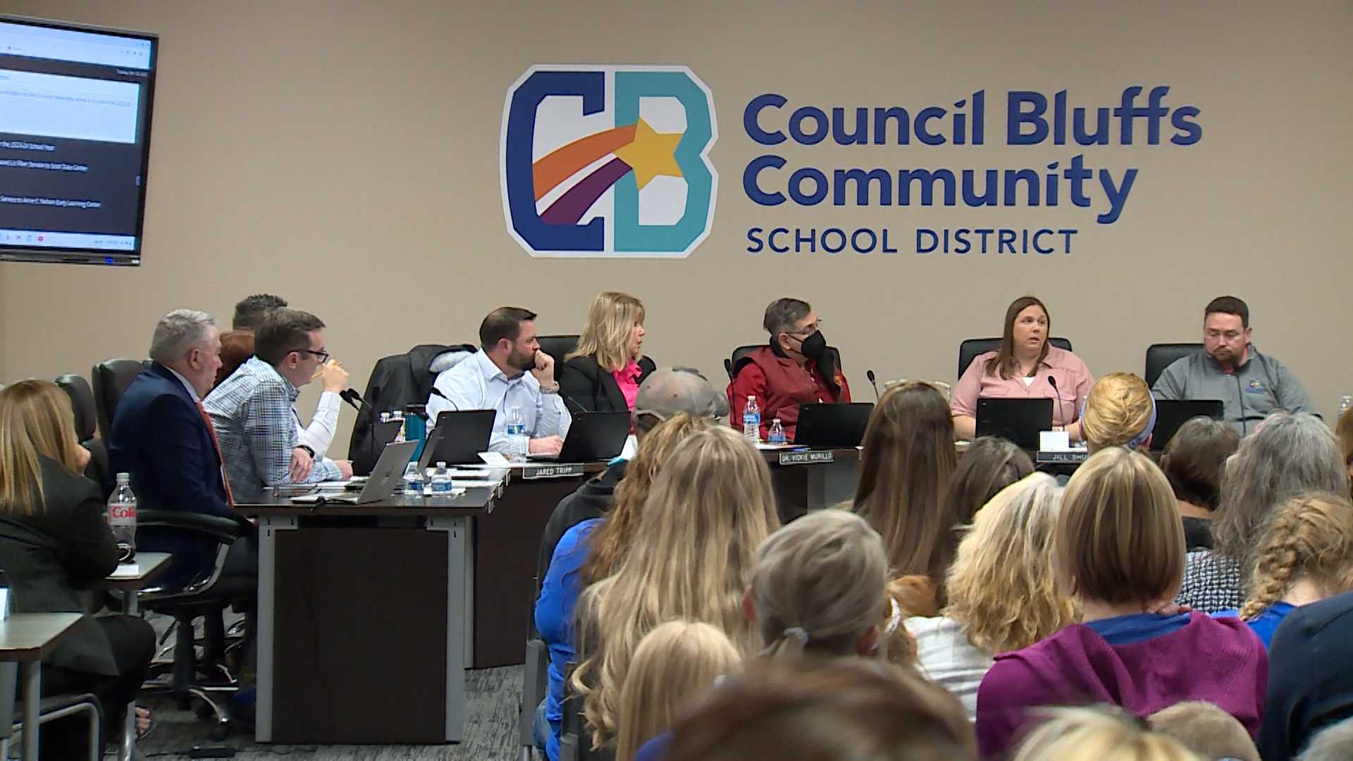 Council Bluffs Community School Board Votes To Close Crescent Elementary