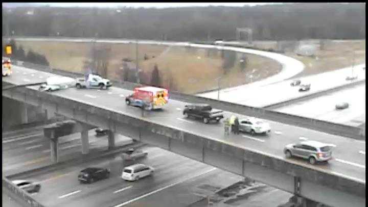 All lanes reopen on westbound I-265 near I-65 following multi-vehicle crash