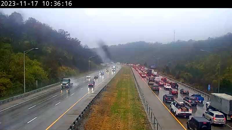 Several lanes blocked on I-275 in Fort Wright after crash