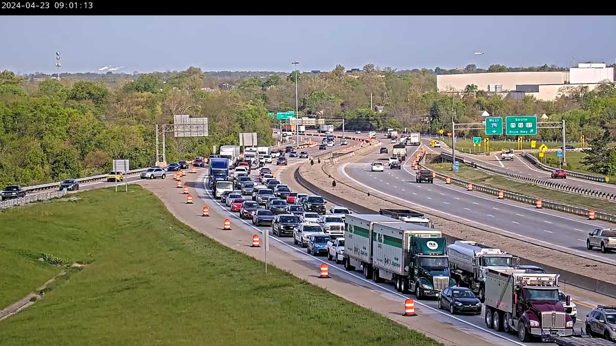 Multiple lanes blocked on I-275 in Crestview Hills due to a crash