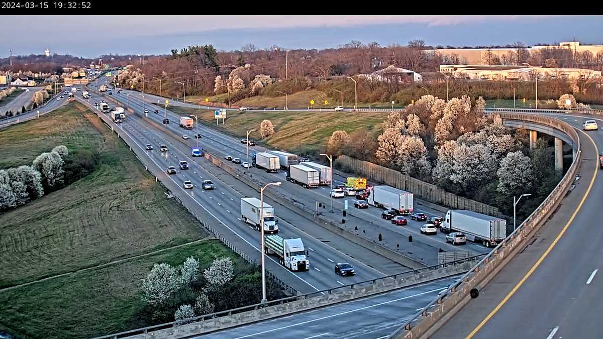 All lanes open following earlier crash on I-71/75