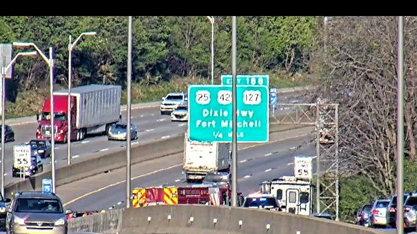 Crash cleared on I-71/75 in Fort Mitchell, all lanes open