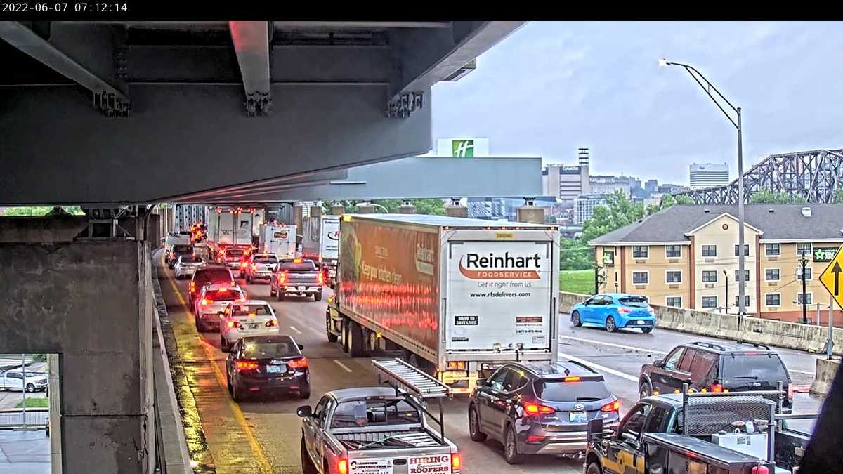 Multi-car crash cleared along NB I-75, all lanes reopen