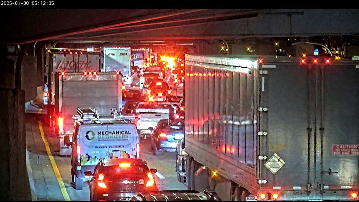 Lanes reopen on Brent Spence Bridge following crash