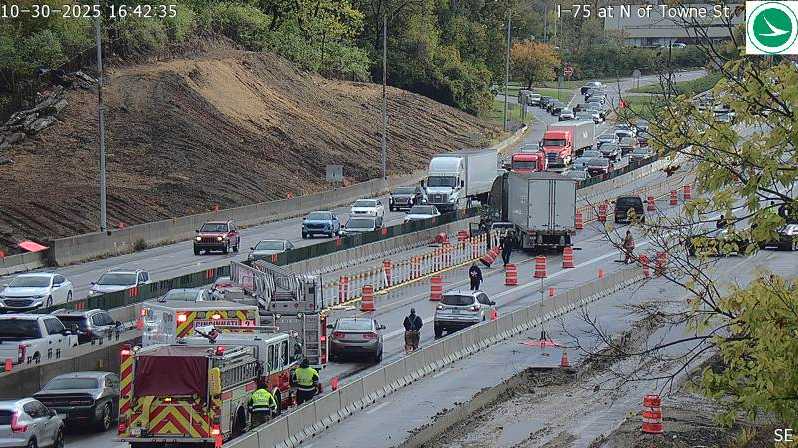 Lanes reopen after crash involving semi on I-75 by Norwood Lateral