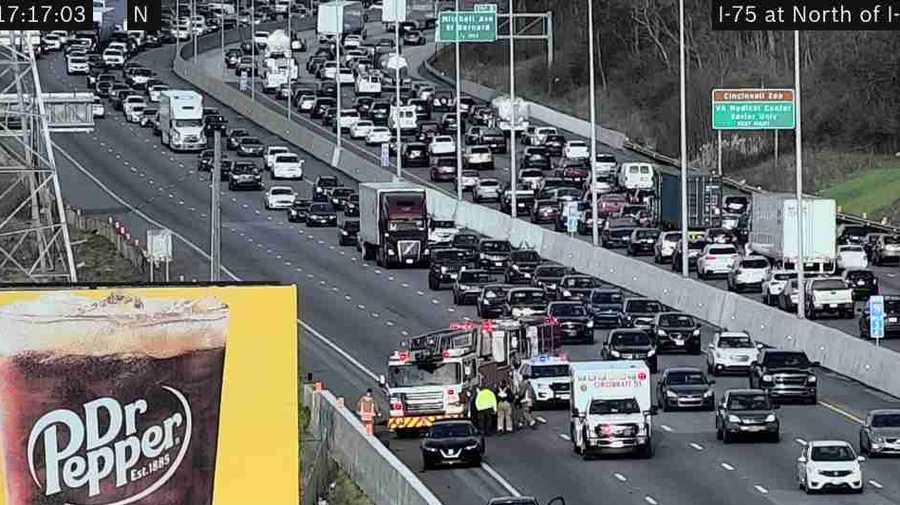 Crash causing major back-ups cleared on south I-75, all lanes open