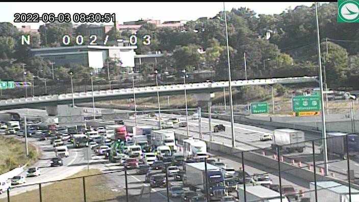Crash blocks lanes along SB I-75 near Western Hills Viaduct