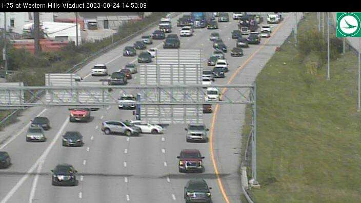All lanes reopen following crash on I-75 near Camp Washington