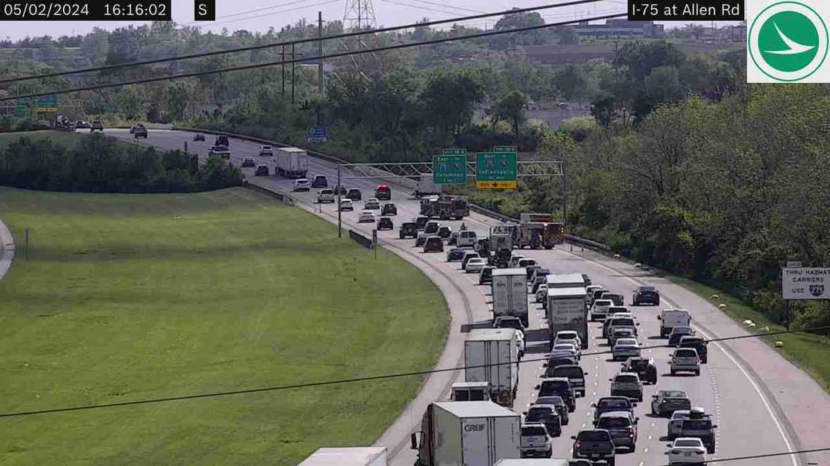 All lanes open on I-75 following crash in West Chester Township
