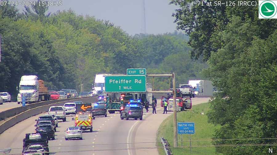 Vehicle fire partially blocking traffic on I-71 in Montgomery