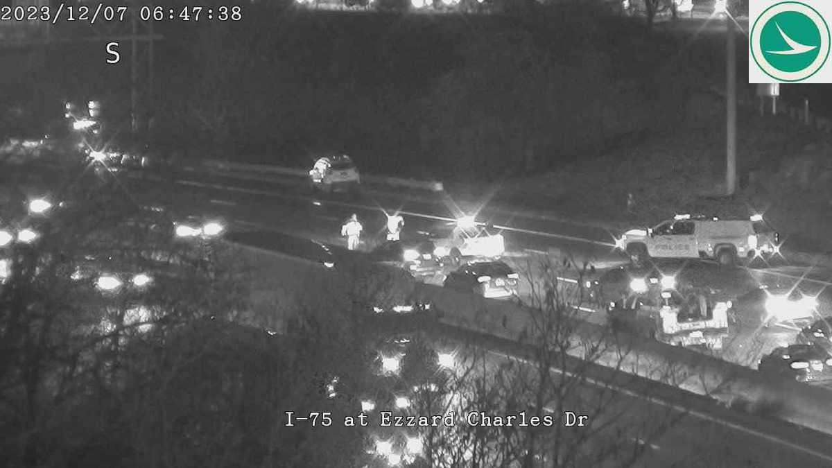 All lanes cleared after earlier crash on I-75 in West End
