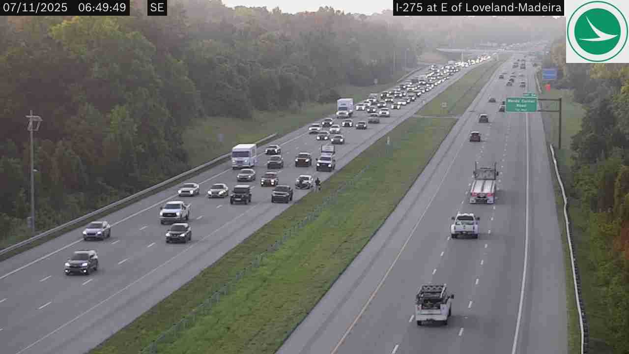 Traffic backing up following crash on I-275 in Miami Township