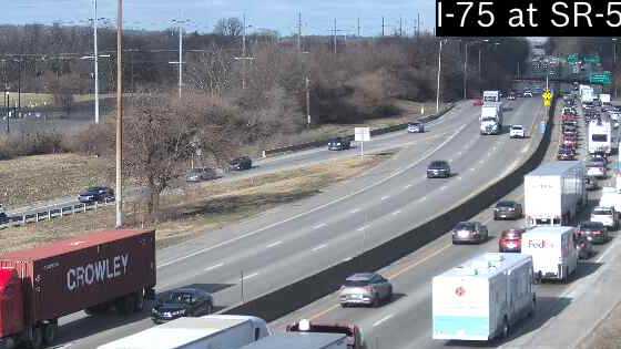 Crash cleared on north I-75 in Bond Hill
