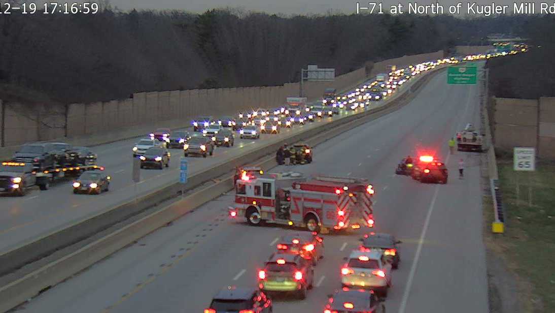 All lanes reopen following crash on north I-71 near Montgomery Road