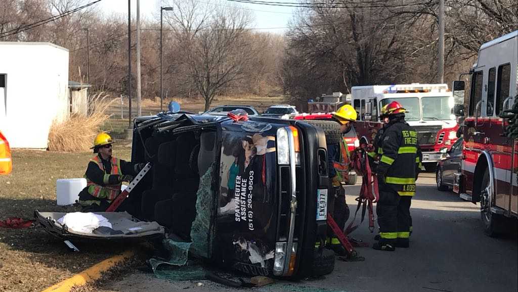 Driver extricated from ARL vehicle, transported to hospital following crash