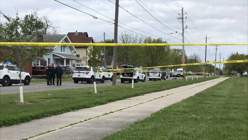 Des Moines police conduct investigation after one person shot in head ...