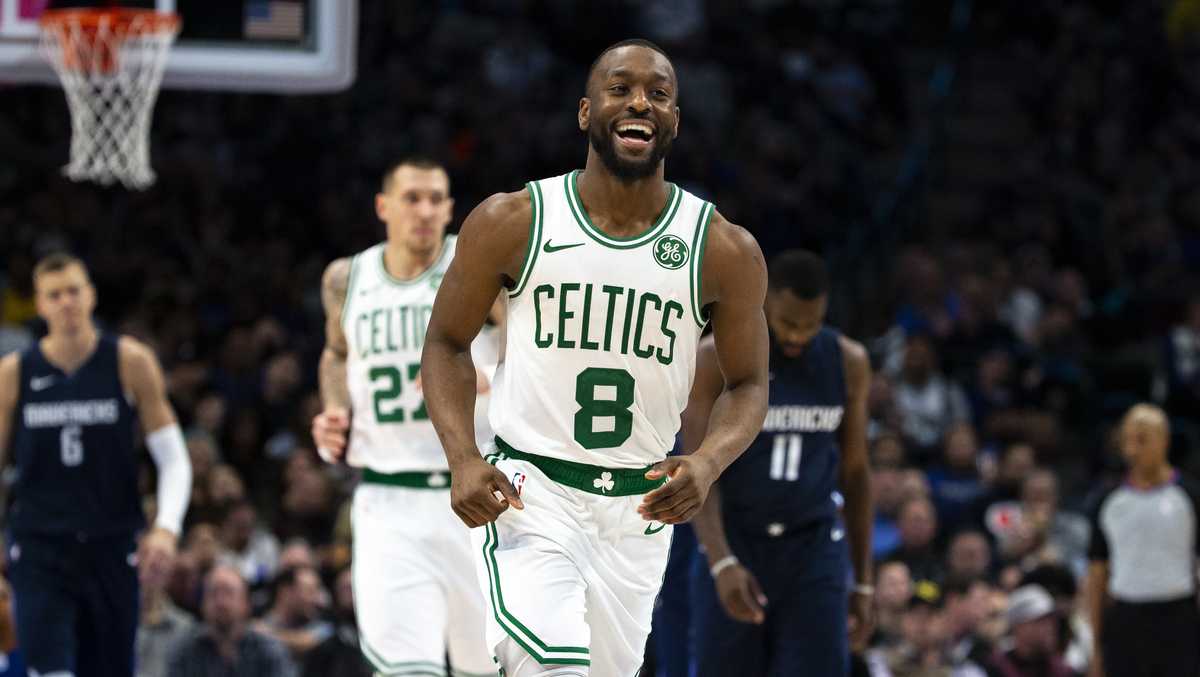 Walker scores 32 in return from injury, Celtics rout Magic