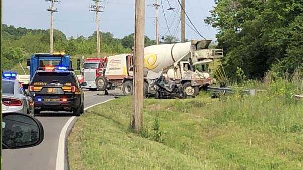 Troopers ID man killed in Warren County crash with cement mixer