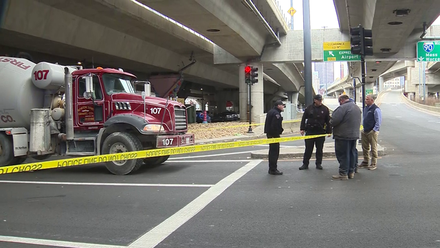 Investigators ID man in wheelchair hit, killed by cement truck - Vimarsana News