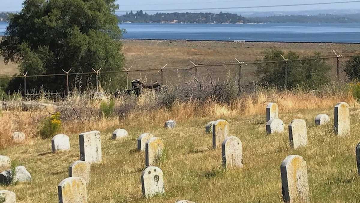 Genealogists help identify tombstones in Folsom Prison graveyard left