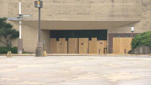 West Mifflin police chief responds to trespassing at Century III Mall - Vimarsana News