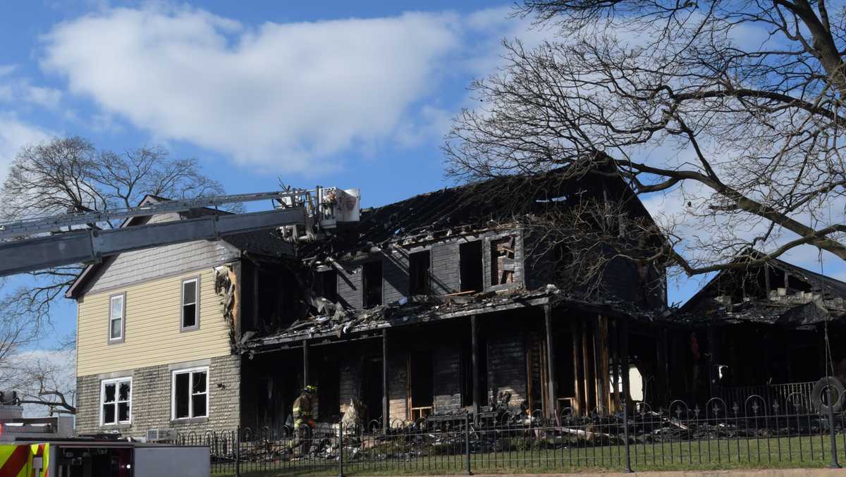 Community plans to rebuild home after fire in Dauphin County